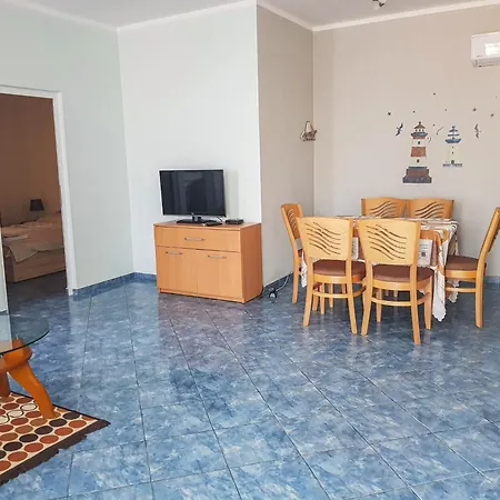 Appartamento четири сезона
